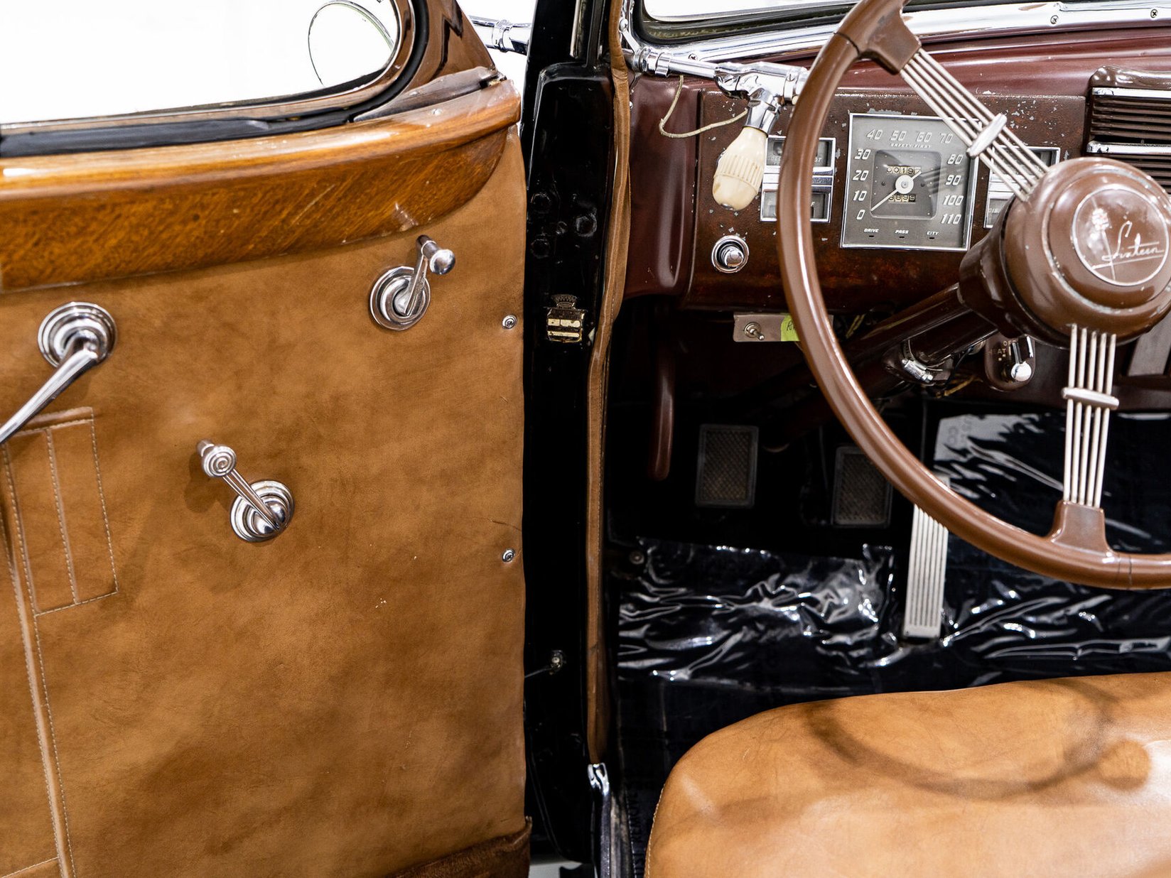 Cadillac Series 90 **PRICE IN USD**1 of 13 V16 1938 Noir Montréal - photo #64
