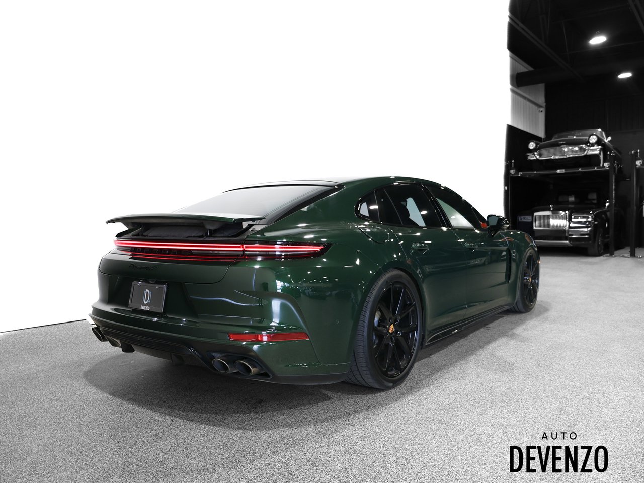 2024 Porsche Panamera Green Saint-Eustache - photo #2