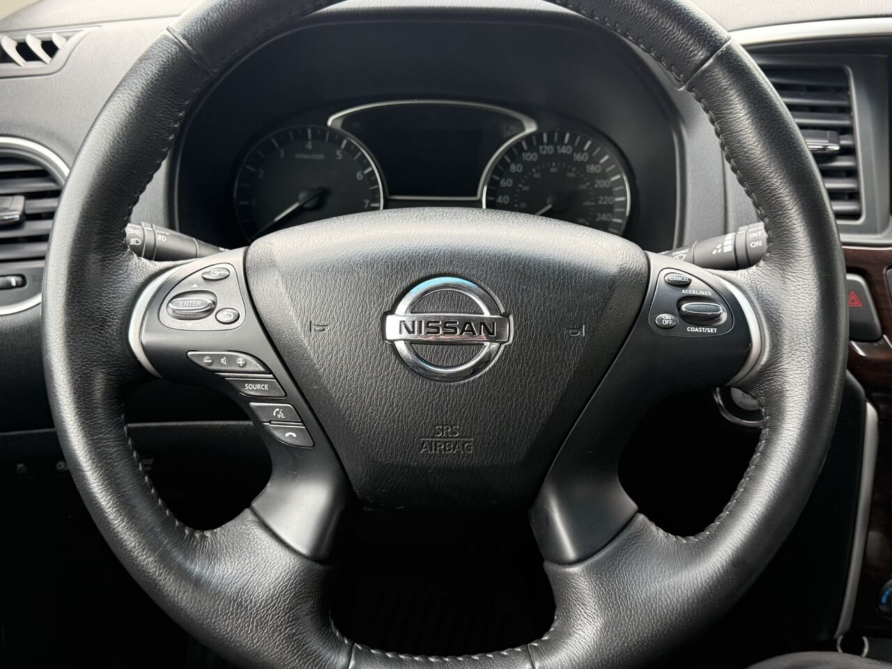 2014 Nissan Pathfinder AWD White Granby - photo #15