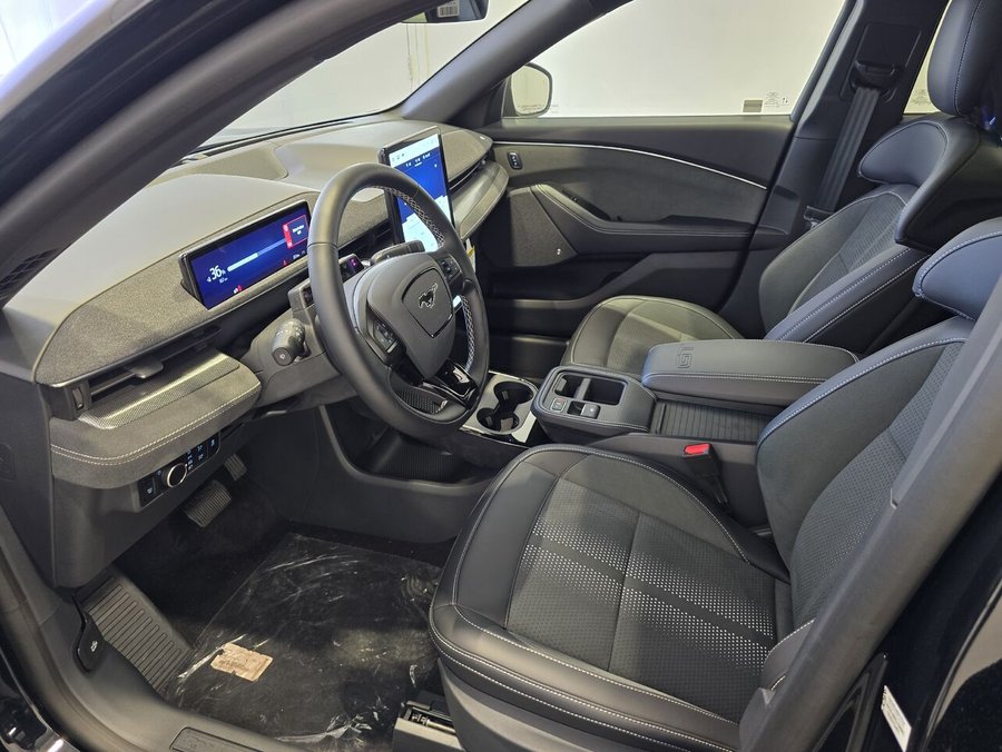 Ford Mustang Mach-E 2025 Noir ombre