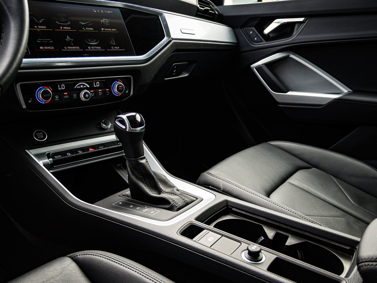 2025 Audi Q3 40 TFSI quattro White Sherwood Park - photo #28