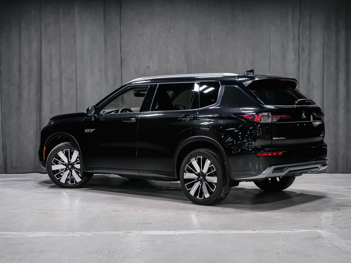 2026 Mitsubishi Outlander Plug-In Hybrid GT Black Diamond Premium Finish Montreal - photo #3