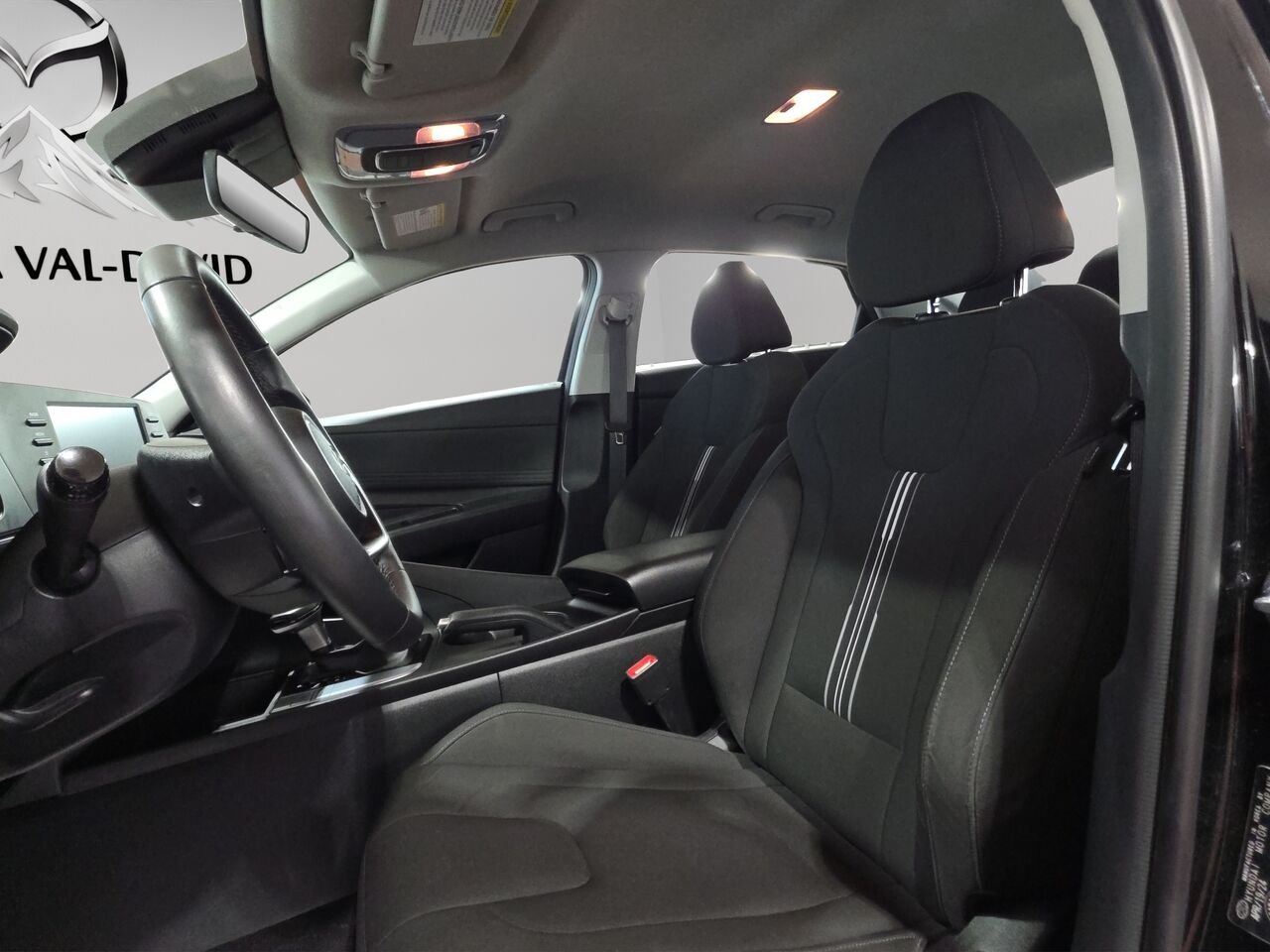 2024 Hyundai Elantra Preferred IVT, Bluetooth, Commande audio au volant, volant chauffant Black Val-David - photo #6