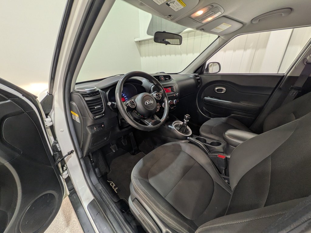 2015 Kia Soul 5dr Wgn Manual LX White Val-David - photo #9
