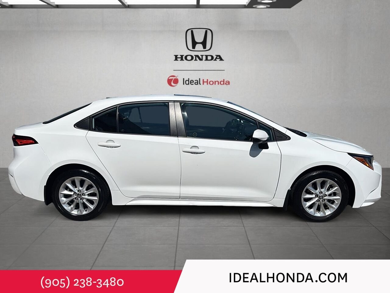 2022 Toyota Corolla White Mississauga - photo #2