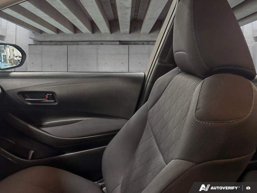 2022 Toyota Corolla 2600914A | LE Blue Edmonton - photo #18