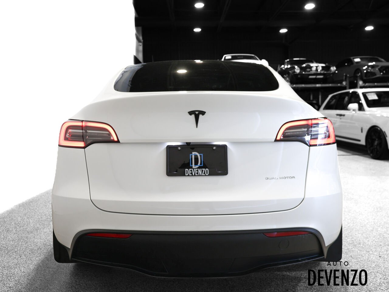 2023 Tesla Model Y White Saint-Eustache - photo #3