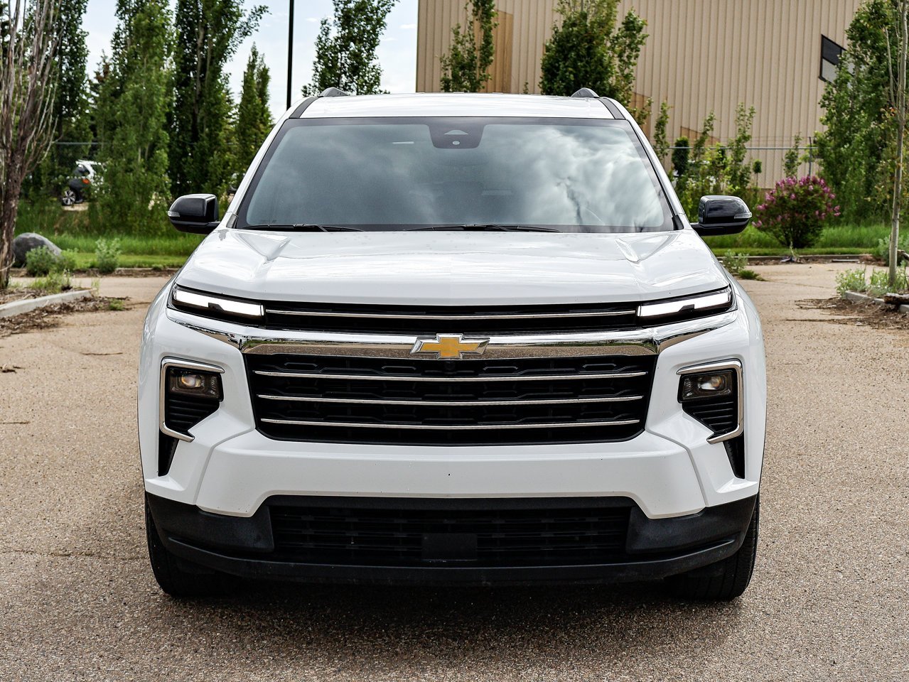 2026 Chevrolet Traverse AWD 4dr LT White Sherwood Park - photo #2