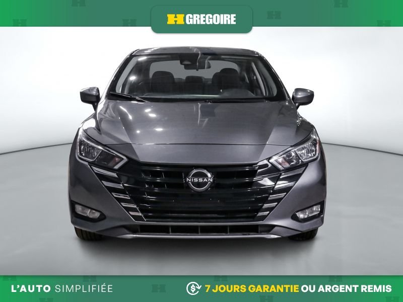 Nissan Versa 2024 2024 Gris