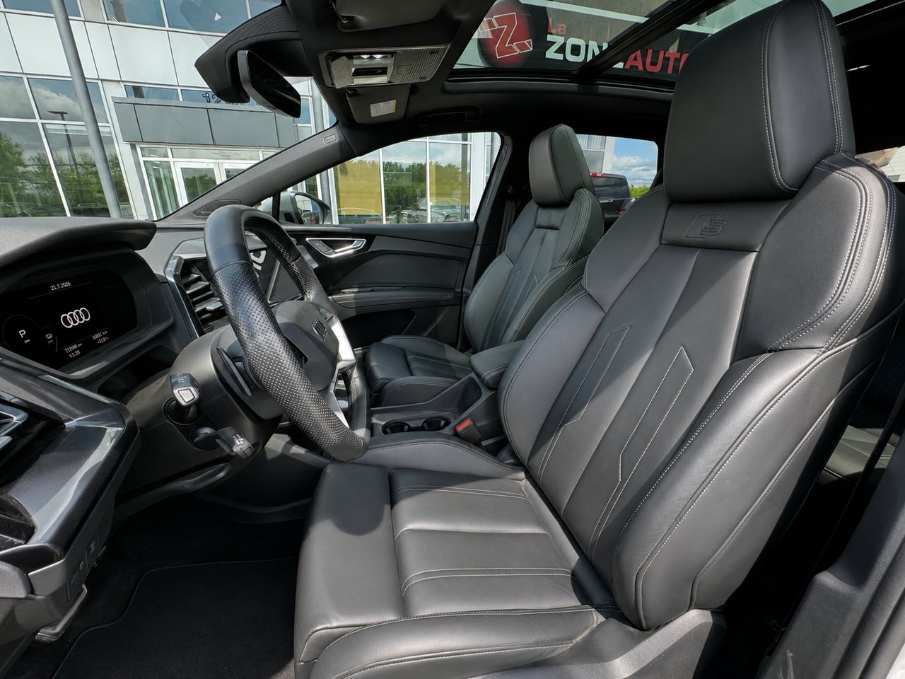 Audi Q4 e-tron 2023 Gris Granby - photo #12