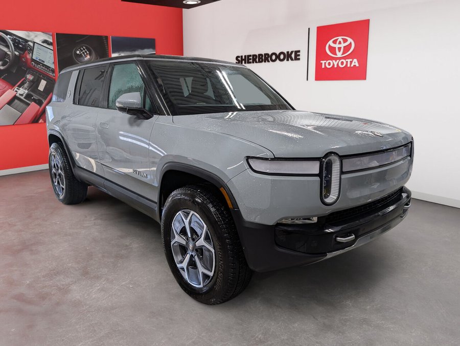 Rivian R1S 2024 2024 Gris