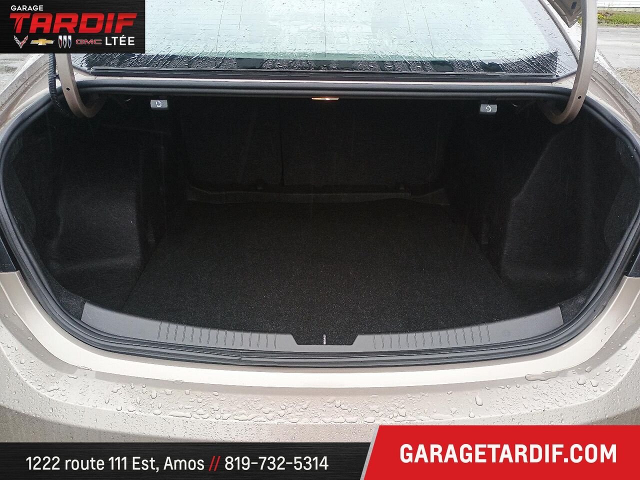 2023 CHEVROLET MALIBU LT Berline 4 portes 1LT Grey Amos - photo #7