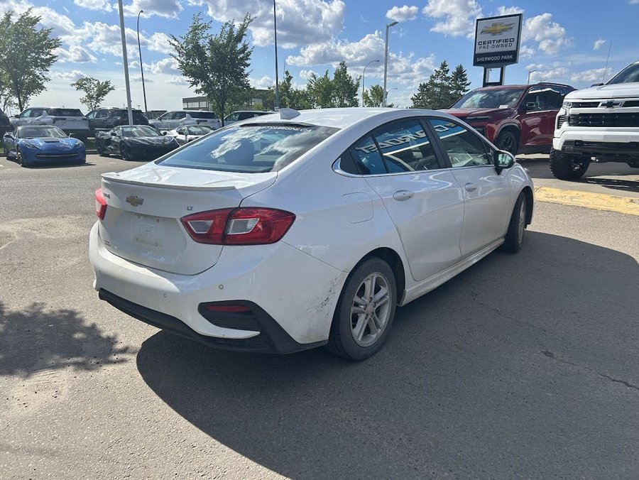 2018 Chevrolet Cruze 2018 White