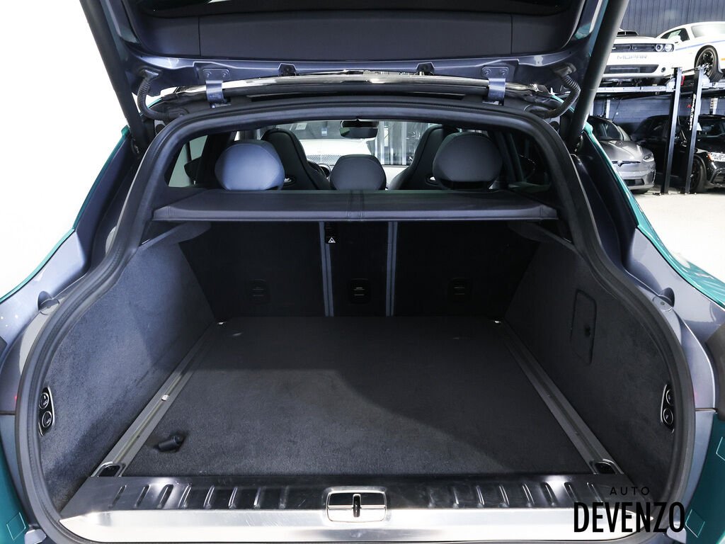 Aston Martin DBX 2022 Gris Saint-Eustache - photo #22