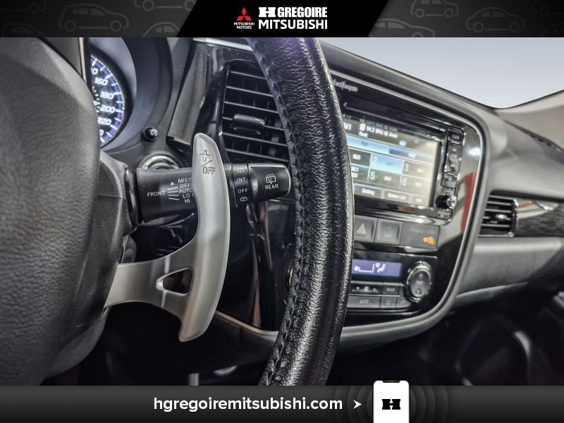 2016 Mitsubishi Outlander Red Blainville - photo #21