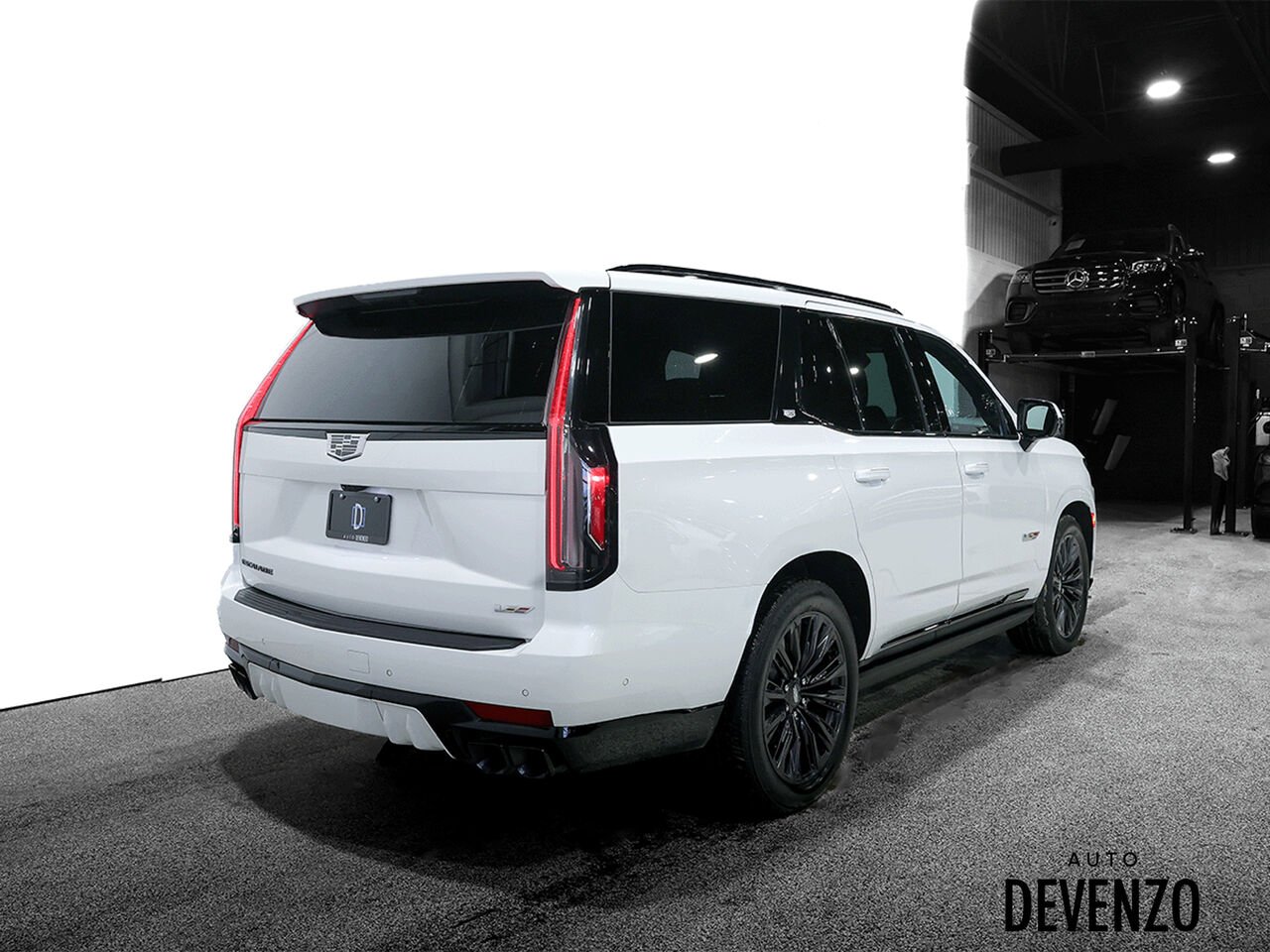 Cadillac Escalade 2024 Blanc Saint-Eustache - photo #2