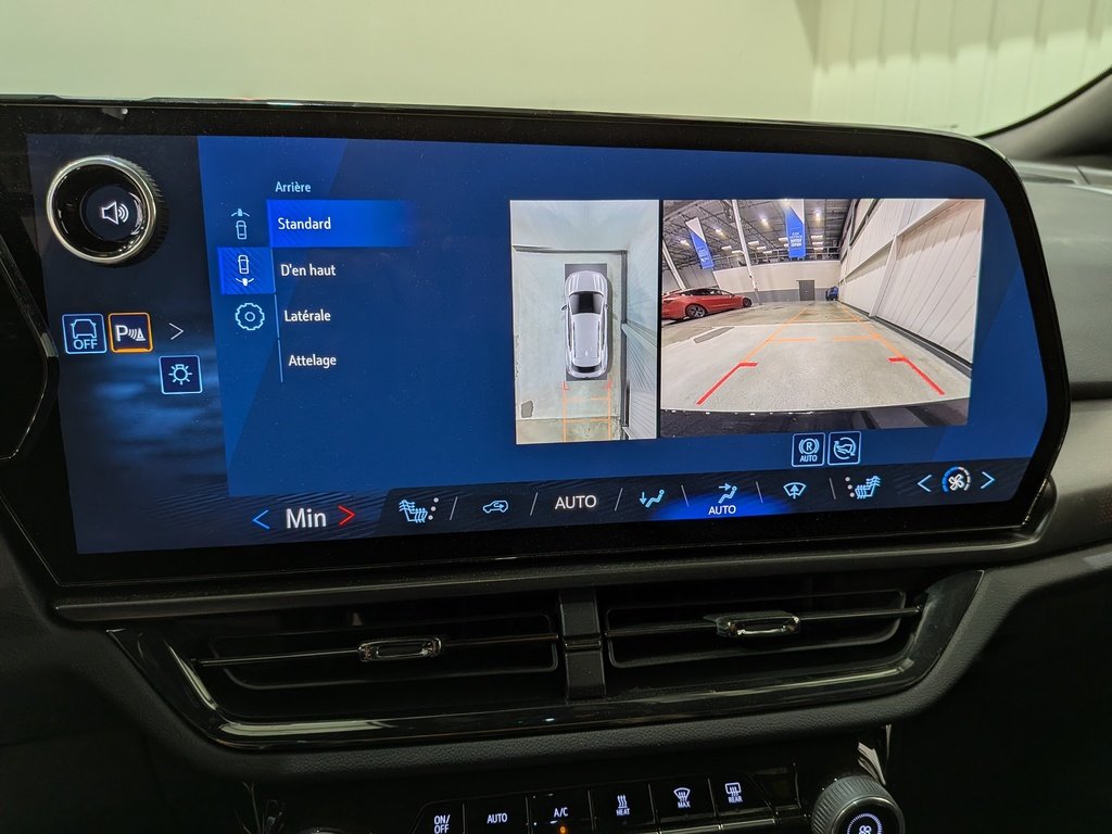 Chevrolet Equinox EV 2026 Noir Val-David - photo #25