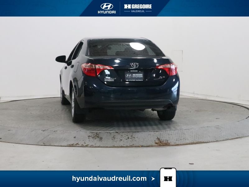 Toyota Corolla 2018 Bleu Saint-Eustache - photo #7