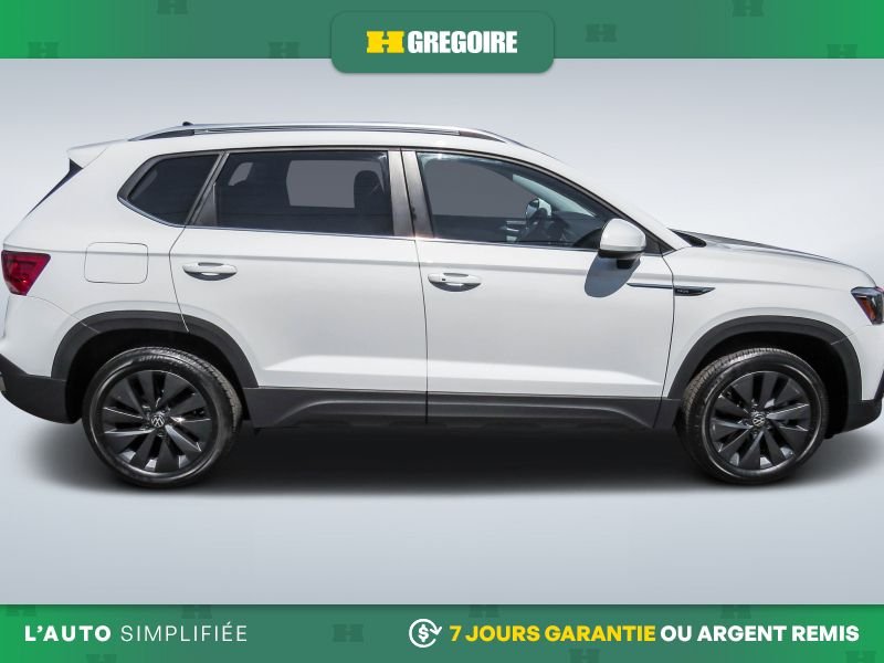 Volkswagen Taos V3636 | Comfortline TOIT PANORAMIQUE + SIEGE CHAUFFANT 2024 Blanc Laval - photo #10