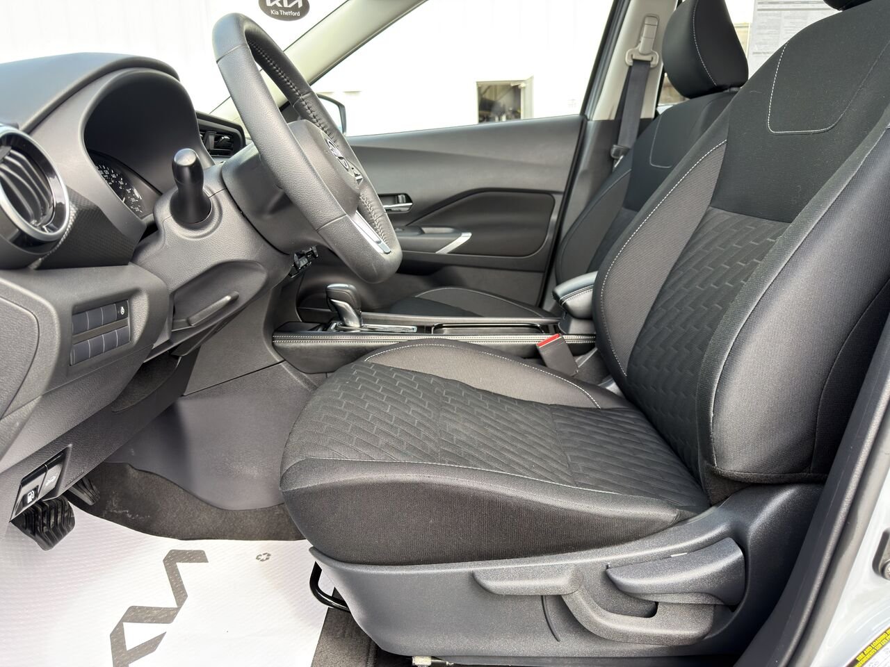 2024 Nissan Kicks Grey Thetford Mines - photo #11