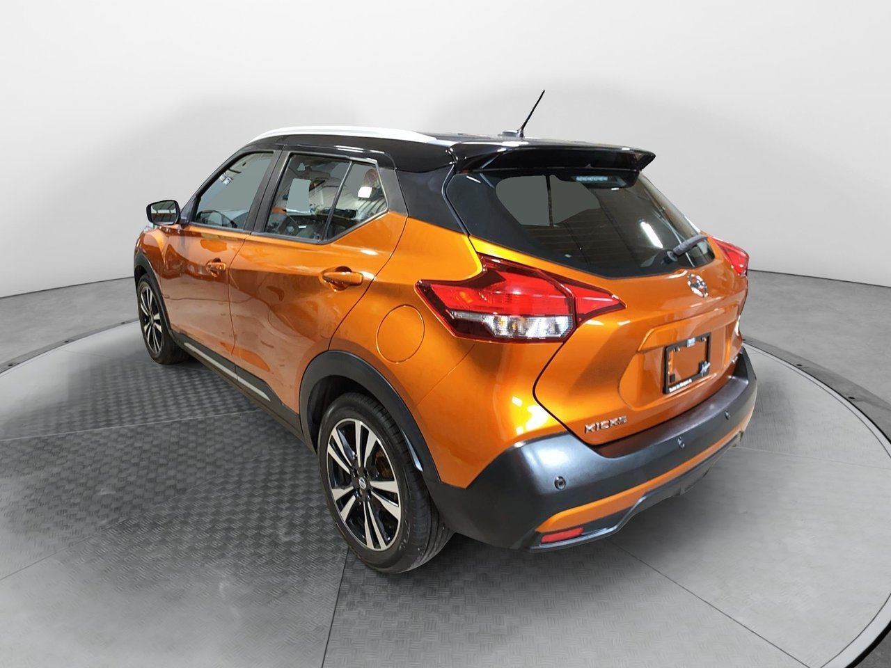 Nissan Kicks NIV 3N1CP5DV9LL578667 2020 Gris Chicoutimi - photo #5