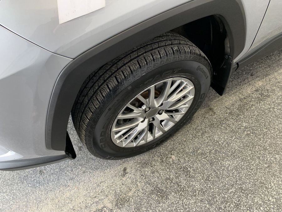 Toyota RAV4 XLE AWD 2019 2019 Argent