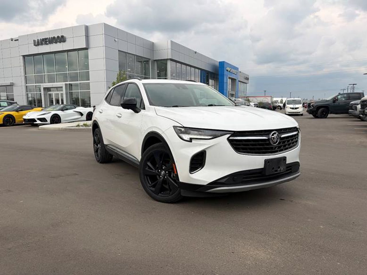 2022 Buick Envision AWD 4dr Essence White Sherwood Park - photo #1
