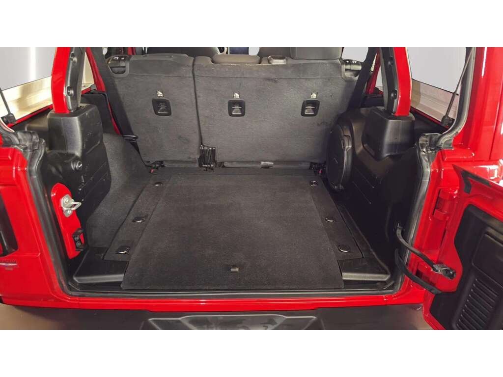 Jeep Wrangler 2023 Rouge Gatineau - photo #17