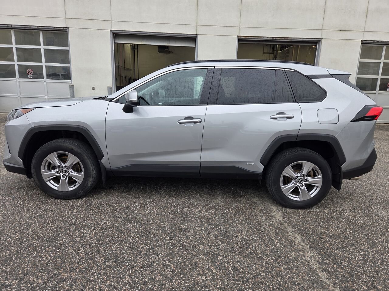 2022 Toyota RAV4 Grey Amos - photo #8