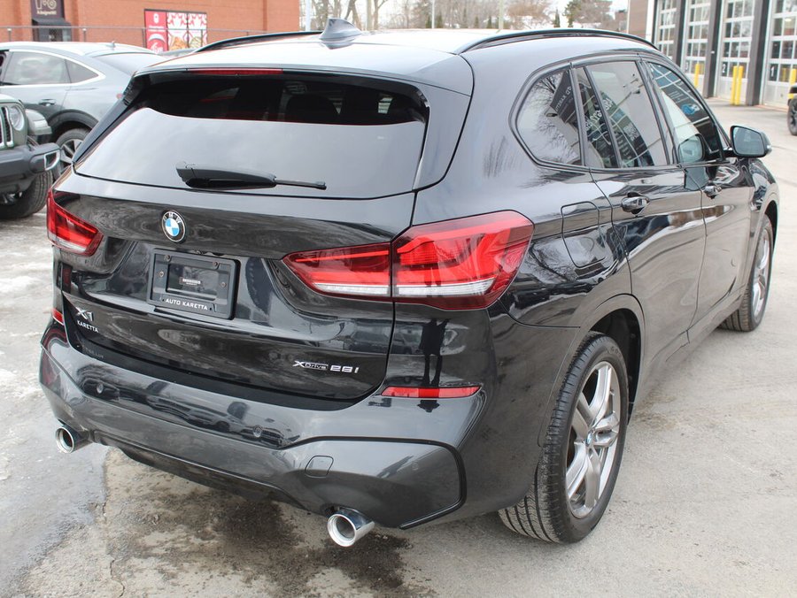 2021 BMW X1 2021 Black