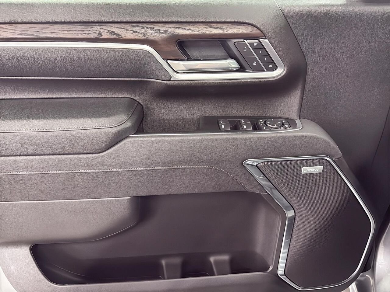 2026 GMC Sierra 2500HD SLT cabine multiplace 4RM 159 po STERLING METALLIC Saint-Hyacinthe - photo #9