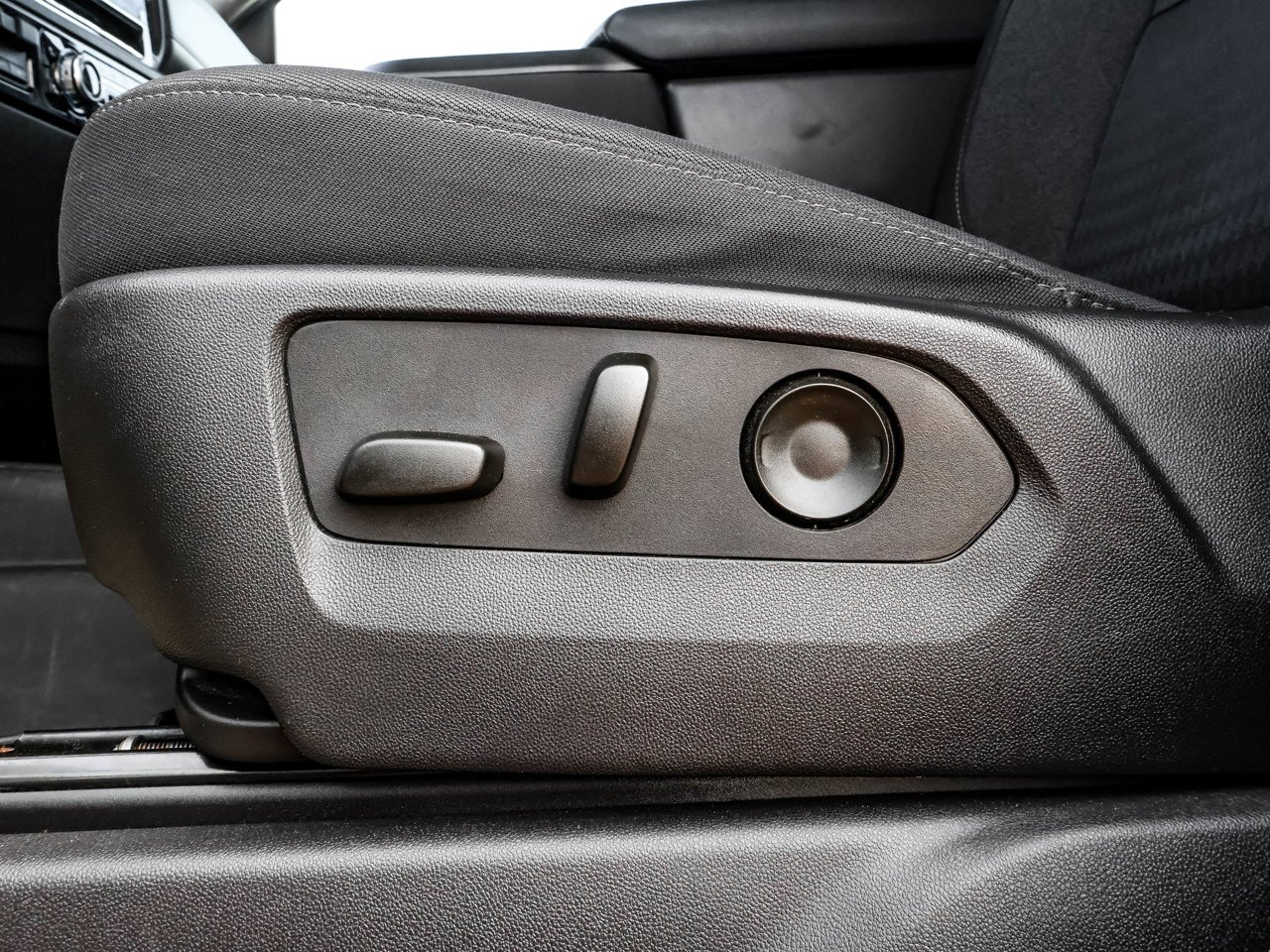 2024 GMC Sierra 1500 4WD Crew Cab 147 Elevation Black Sherwood Park - photo #20