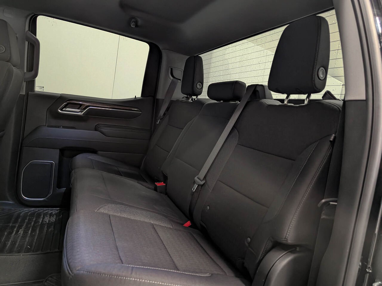 CHEVROLET Silverado 1500 RST 4WD Crew Cab Moteur V8 5.3L 6 Places 2022 Noir Sherbrooke - photo #7