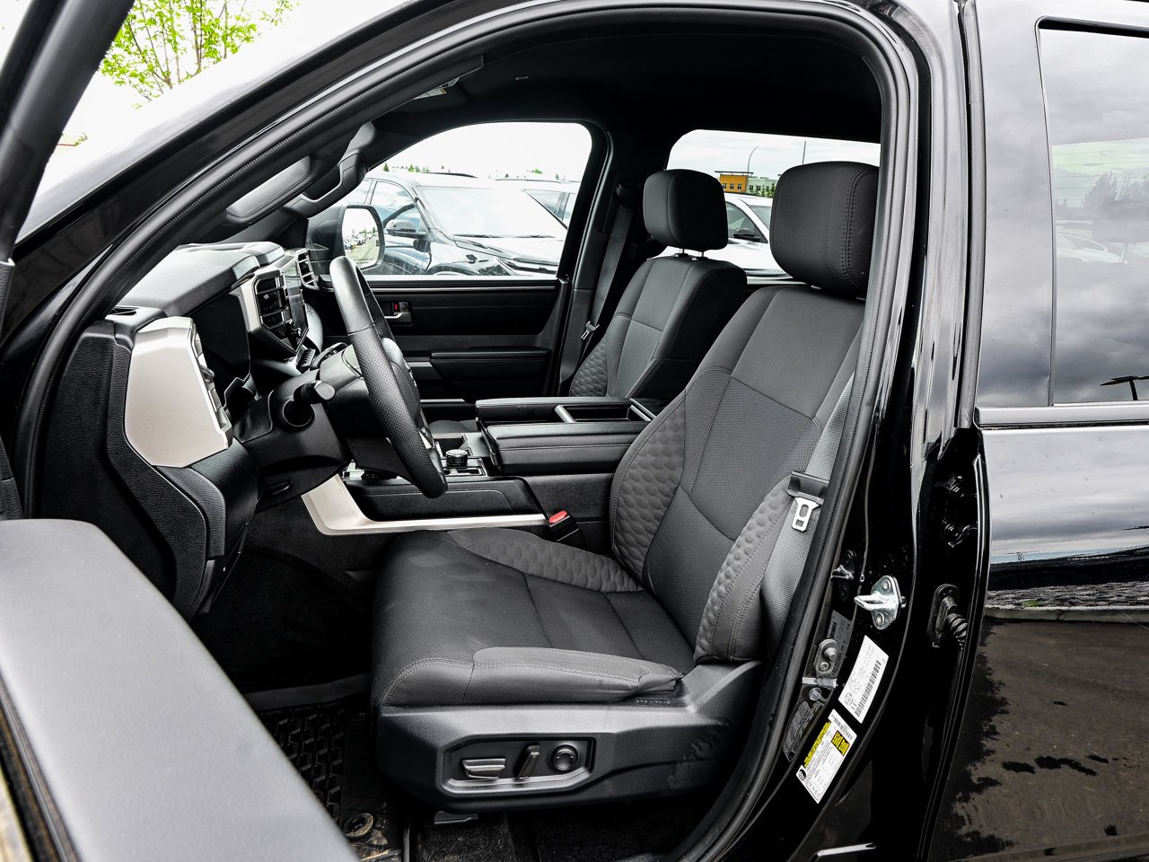2025 Toyota Tundra 4x4 Crewmax SR Black Sherwood Park - photo #15