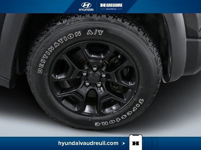 Jeep Cherokee 2019 Noir Blainville - photo #32