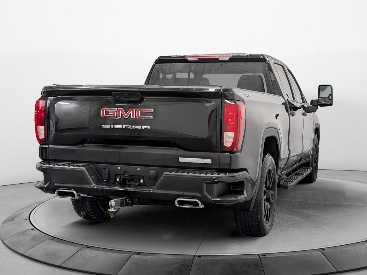 GMC SIERRA 1500 4WD CREW CAB PICKUP Elevation 3.0L Diesel volant et Sièges Chauffants 2024 Noir Sherbrooke - photo #3
