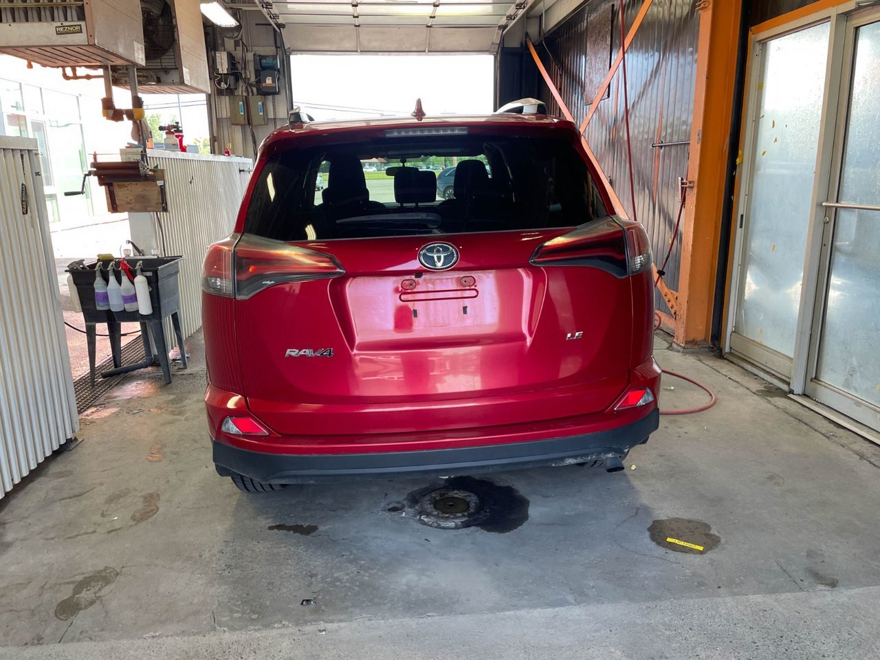2016 Toyota RAV4 LE *SIÈGES CHAUFF* BLUETOOTH CAMÉRA A/C USB Red Saint-Jérôme - photo #5
