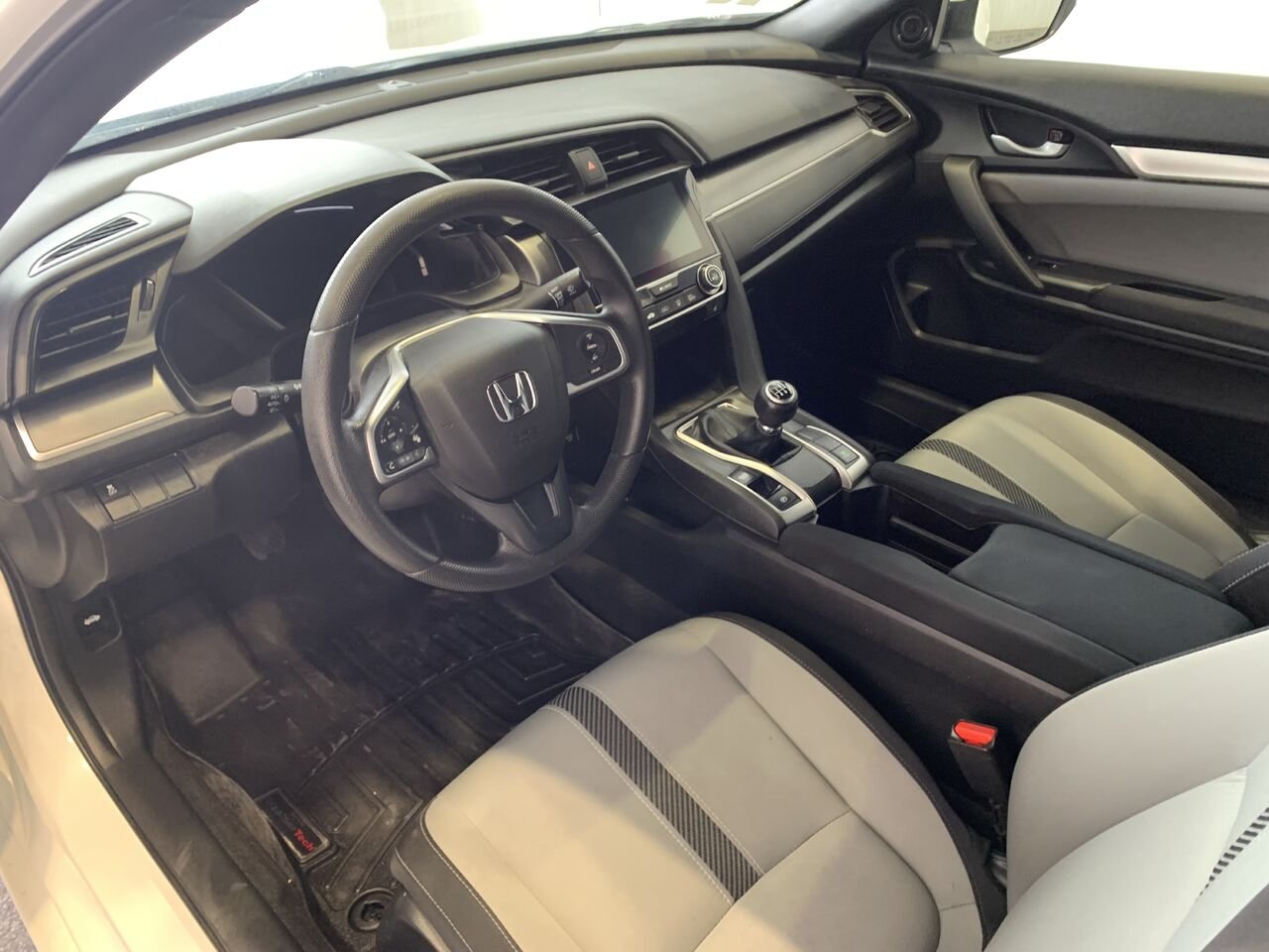2017 Honda Civic Coupé LX CIVIC COUPE LX White Châteauguay - photo #14