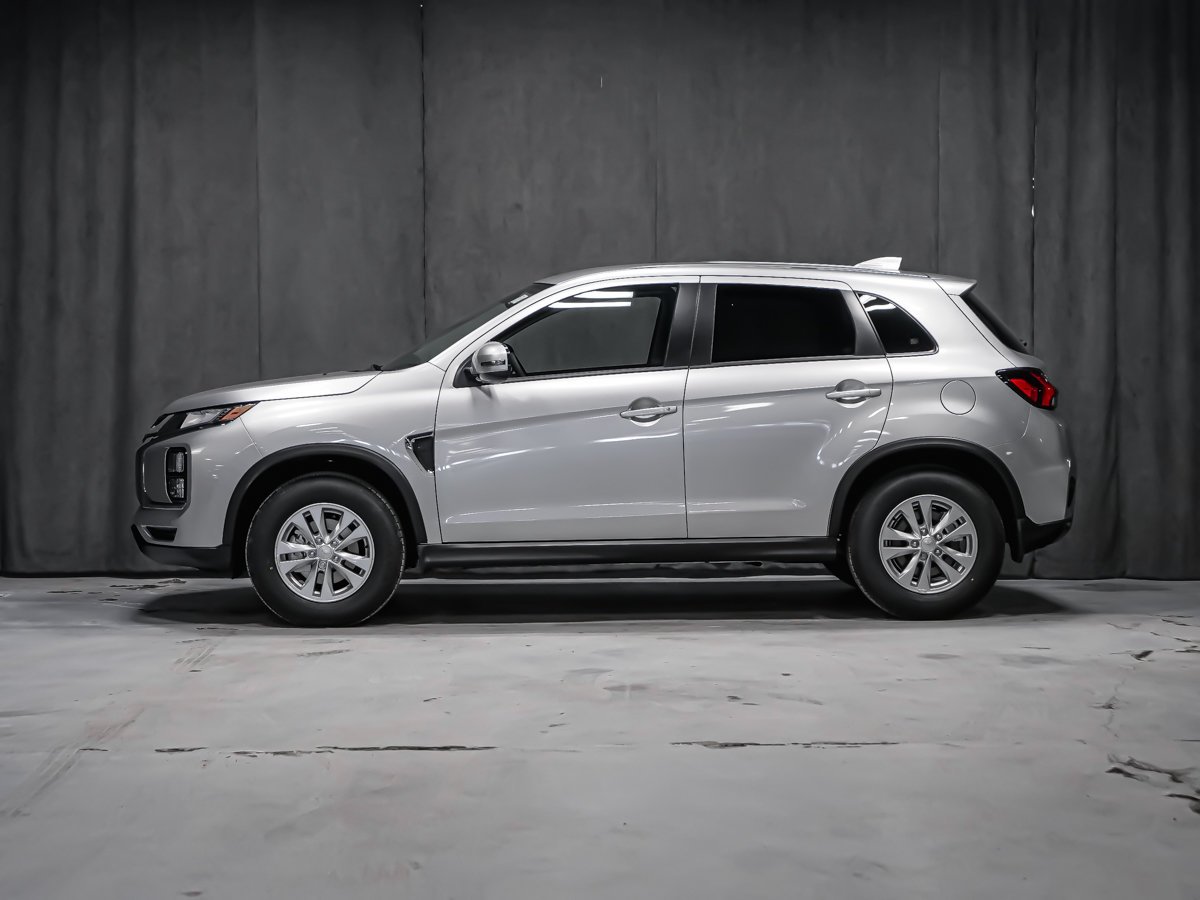 2026 Mitsubishi RVR SE Grey Montreal - photo #5