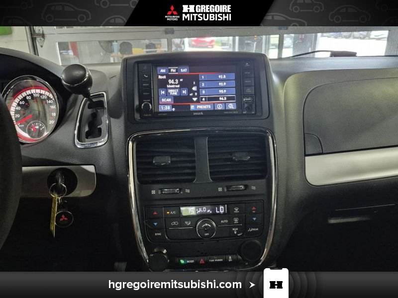 2016 Dodge GR Caravan Red Laval - photo #25