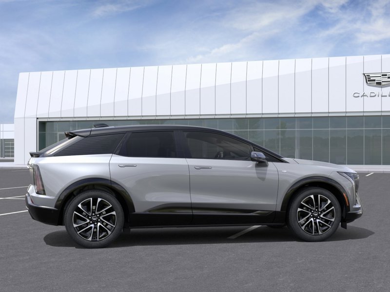 2026 CADILLAC OPTIQ 2026 Argent Silver Metallic