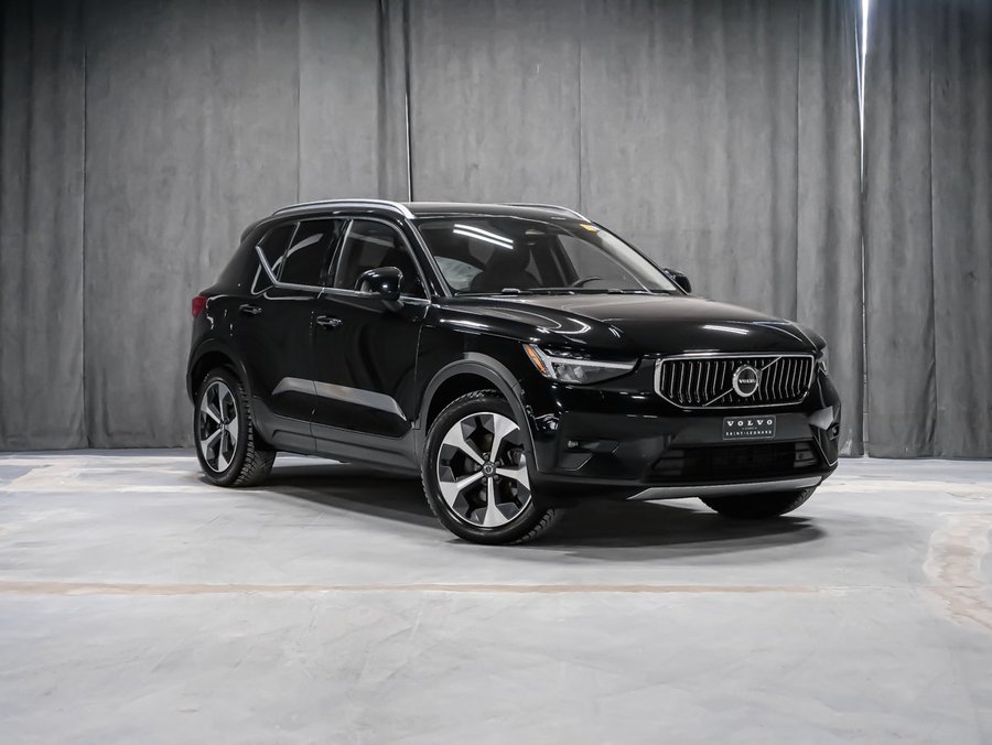 2023 Volvo XC40 B5 PLUS BRIGHT Black