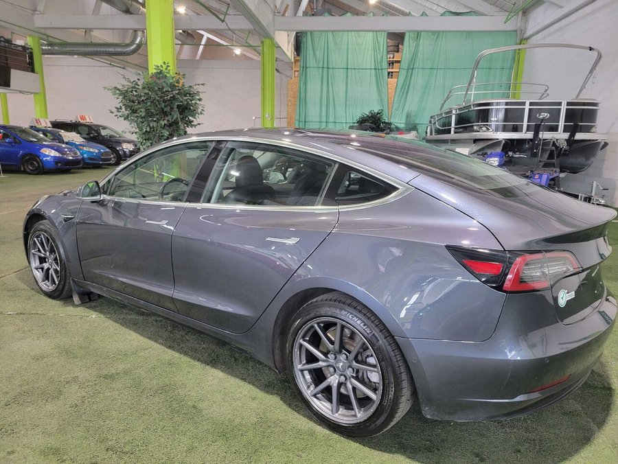 TESLA MODEL 3 LONG RANGE 2018 2018 Gris