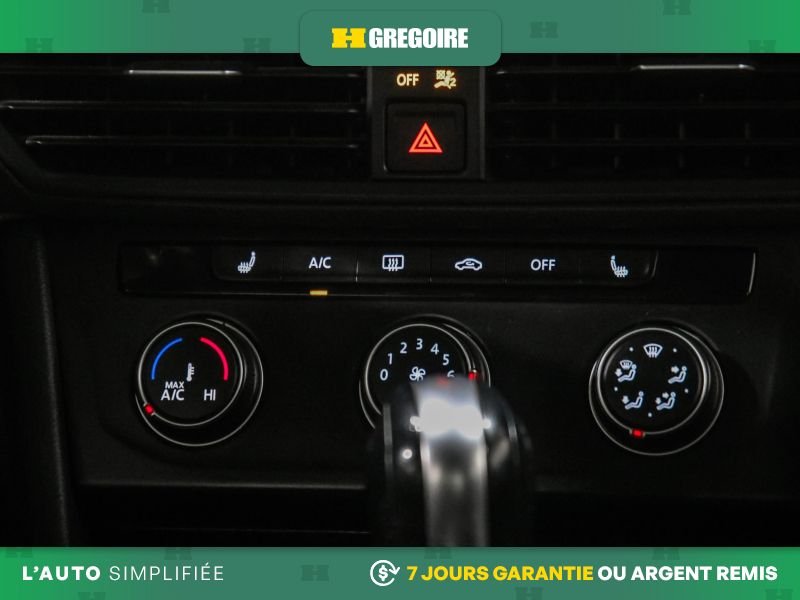 Volkswagen Jetta 821301 | Comfortline AUTO A/C GR ELECT MAGS CAM RECUL BLUET 2019 Rouge Laval - photo #23
