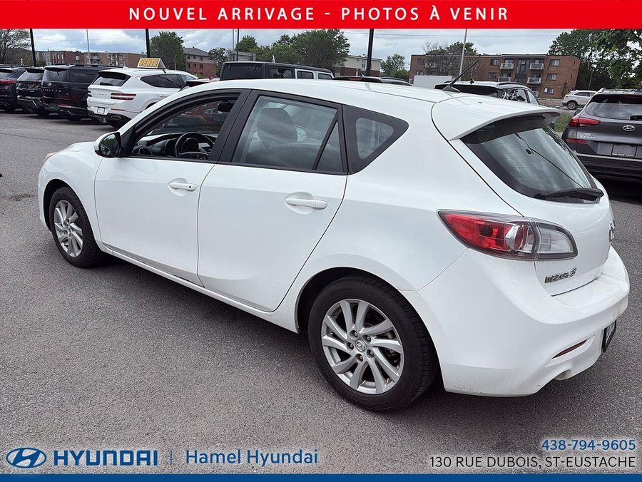Mazda Mazda3 2012 2012 Blanc