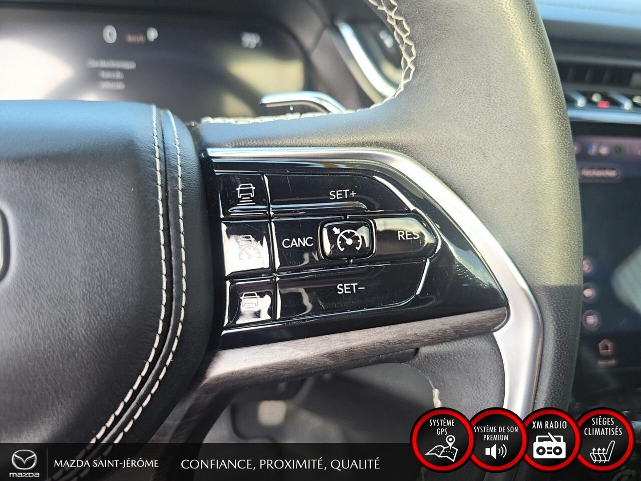 2023 Jeep Grand Cherokee Overland | TOIT PANORAMIQUE | CUIR | 4X4 | White Saint-Jérôme - photo #15