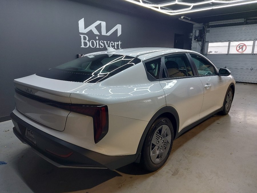 2025 KIA K4 2025 Snow White Pearl