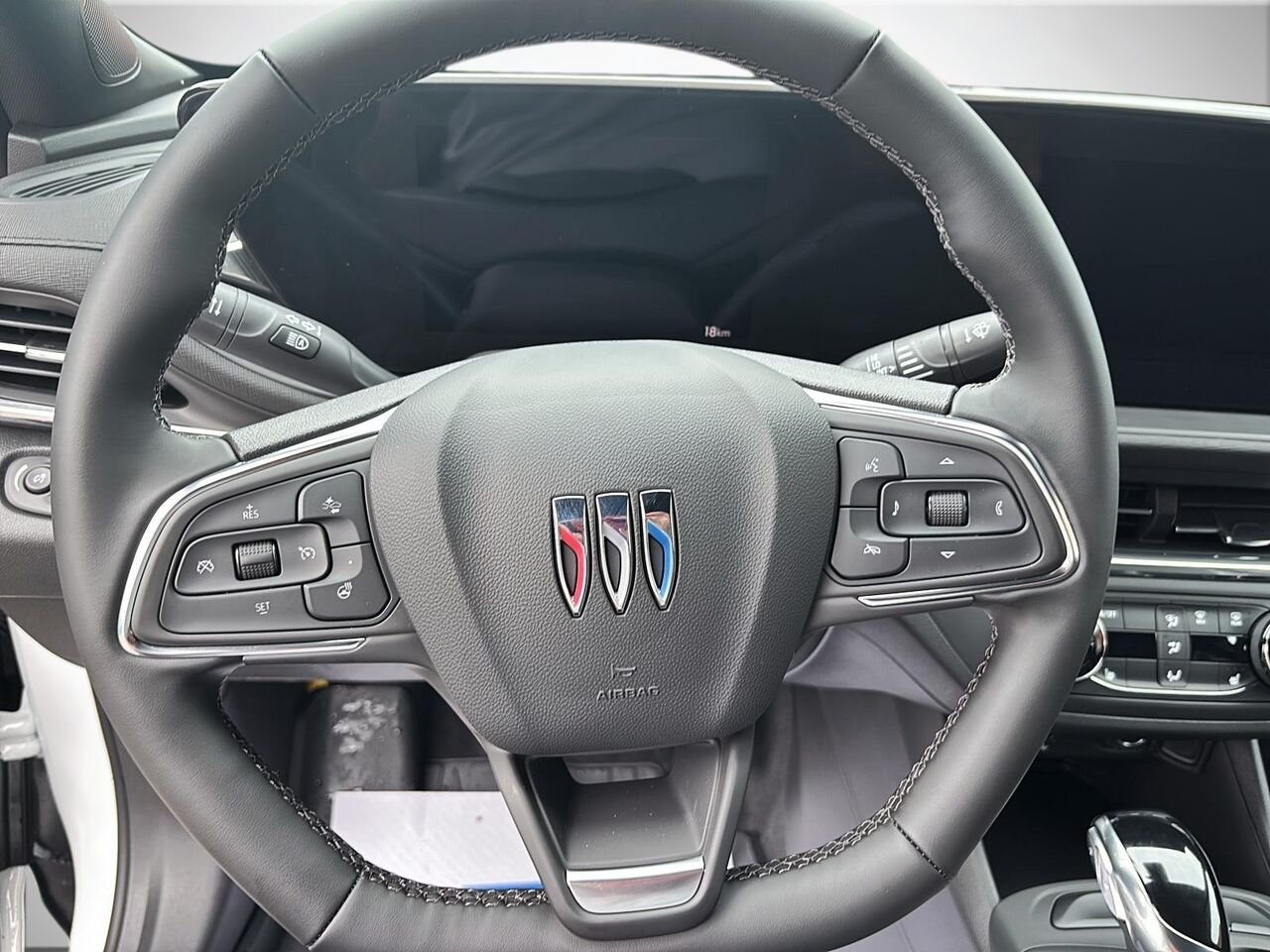 BUICK Envista PRIVILÉGIÉ 2026 BLANC SOMMET Saint-Hyacinthe - photo #10