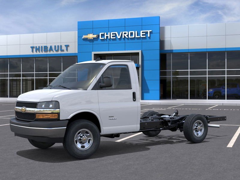 CHEVROLET Fourgonnette commerciale tronquée Express 3500 fourgonnette 139 po 2025 BLANC SOMMET Sherbrooke - photo #1
