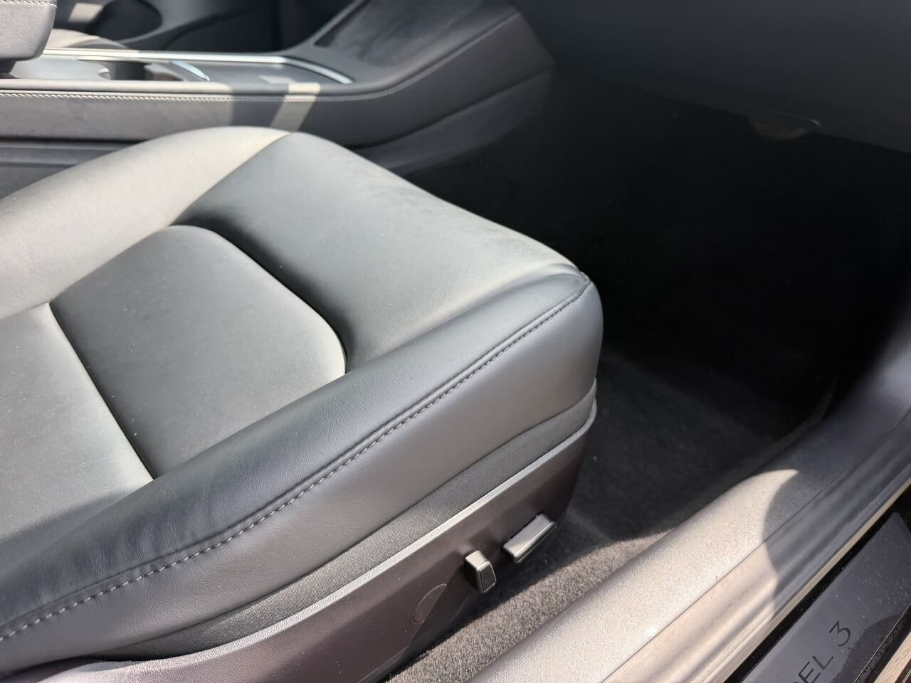 Tesla Model 3 STANDARD RANGE PLUS 2021 Noir Laval - photo #16